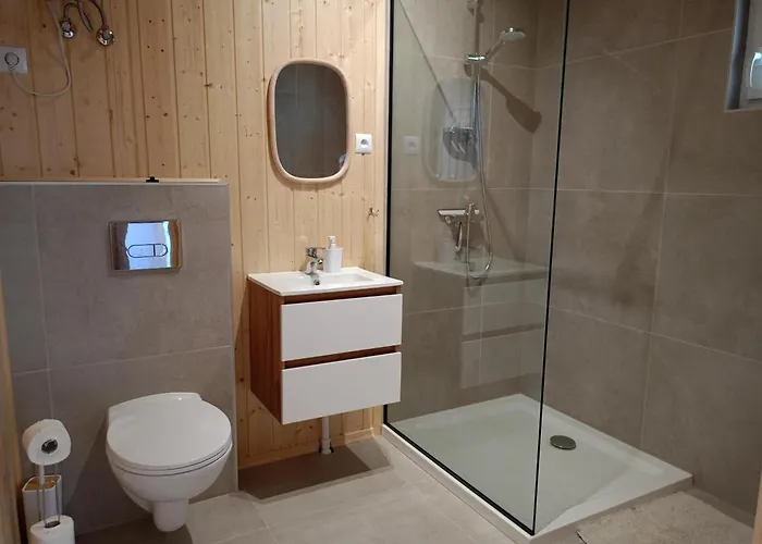 2 Bedroom With Air Conditioning